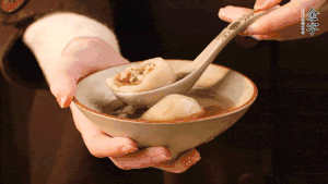 新的一年，我們還是要吃好喝好哦，祝大家元宵快樂(lè)！